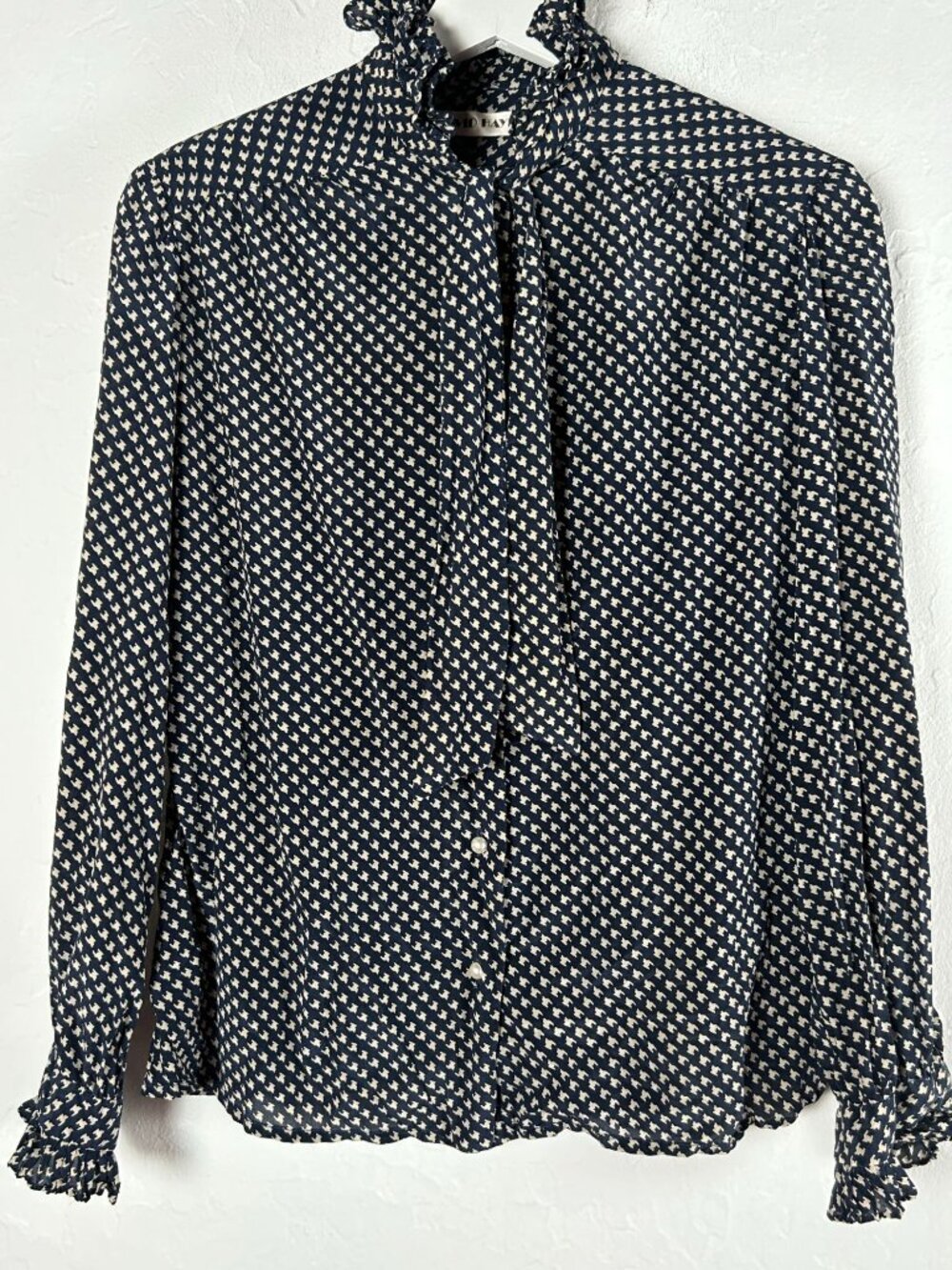 VTG David Hayes Women Tie-Neck Blouse Navy Houndstooth Silk Ruffle Long Sleeve